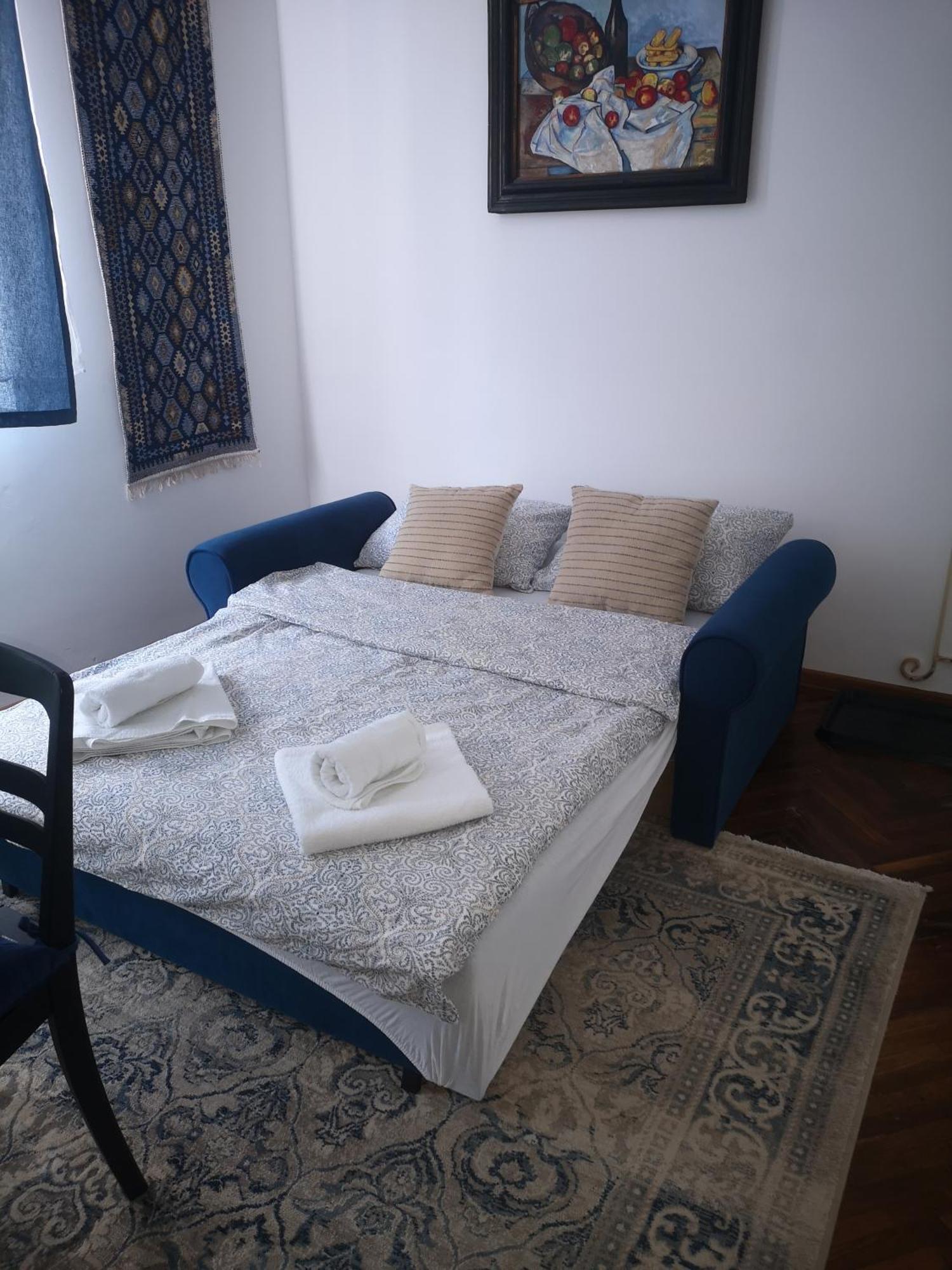 Weisz Apartment-City Center-Free Private Parking,Wifi,Ac كاري المظهر الخارجي الصورة